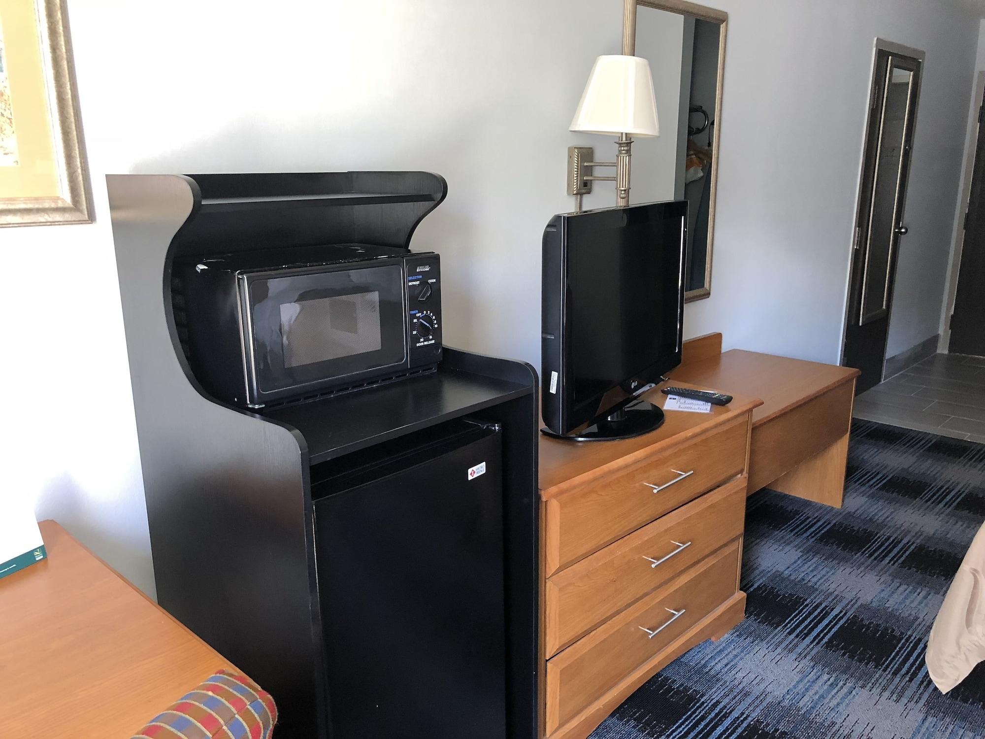Quality Inn Dublin I-81 Ngoại thất bức ảnh
