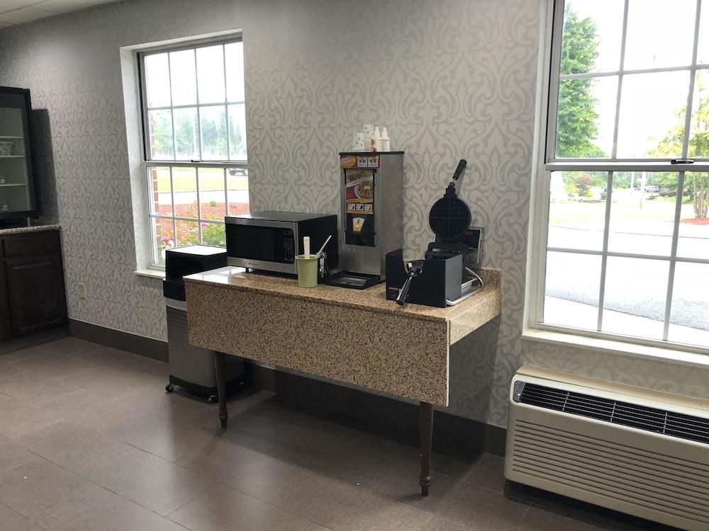 Quality Inn Dublin I-81 Ngoại thất bức ảnh