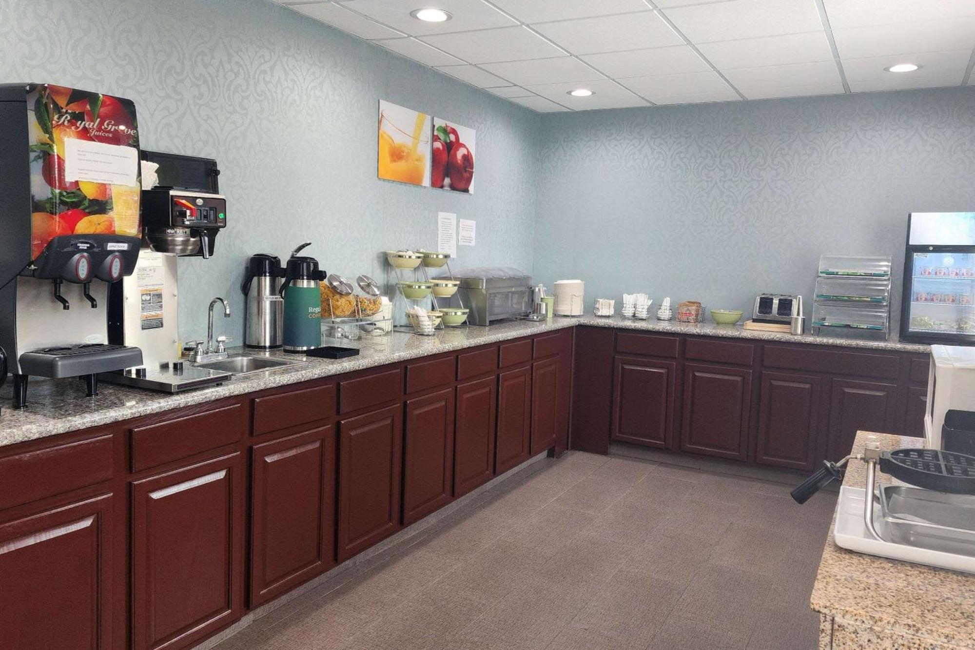 Quality Inn Dublin I-81 Ngoại thất bức ảnh