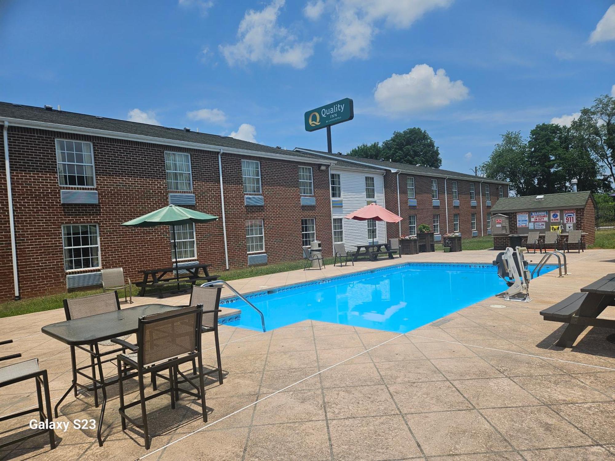Quality Inn Dublin I-81 Ngoại thất bức ảnh